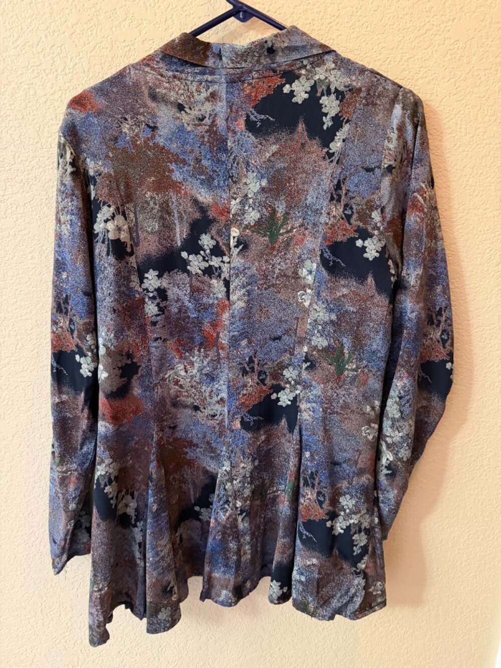 Sacred Threads Multi Color Open Front Top - Picture 3 of 3